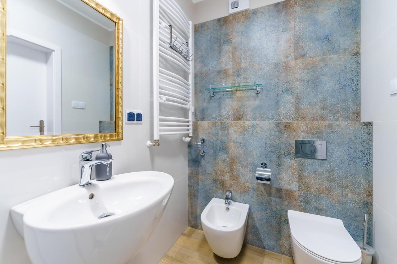 Apartament Kapitanski Z Widokiem Na Morze 4 Pietro - By Perlowa Przystan Rent Sianozety Luaran gambar